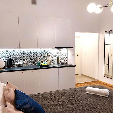 Unique Style Apartments Old Town - 25 Min From The Airport - By Homelike Краков Экстерьер фото