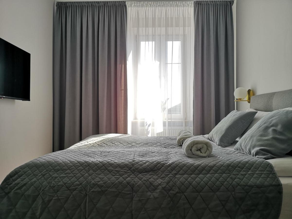 Unique Style Apartments Old Town - 25 Min From The Airport - By Homelike Краков Экстерьер фото