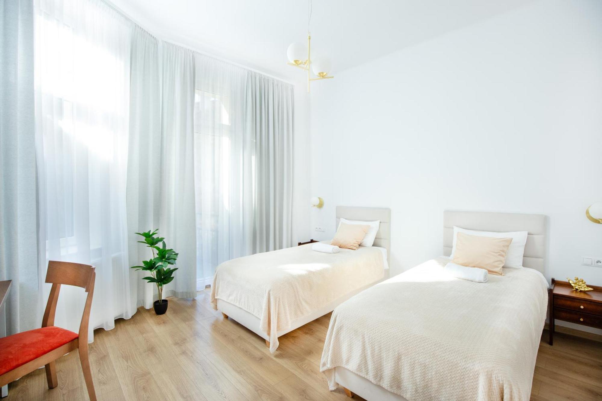 Unique Style Apartments Old Town - 25 Min From The Airport - By Homelike Краков Экстерьер фото